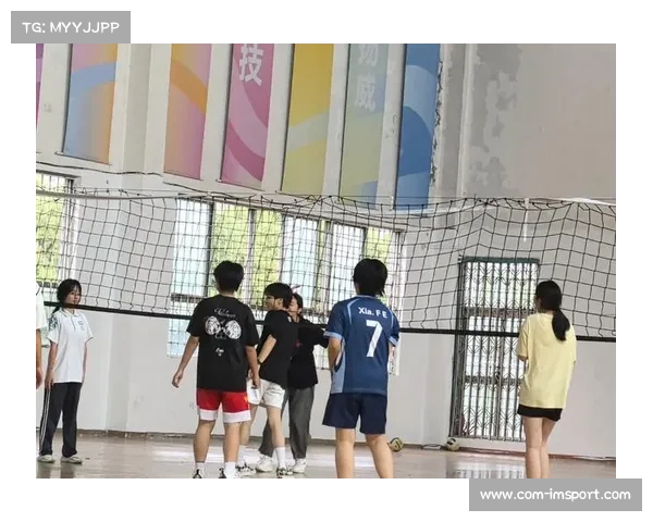 美国女排坚持日常训练不懈努力不断提升实力成效显著逐步走向世界顶尖行列