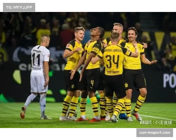 半场战报:多特蒙德已尝试18次传中,但仅有2次找到队友 半场战报:多特蒙德已尝试18次传中,但仅有2次找到队友